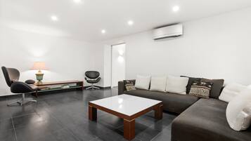 Televisión, estéreo