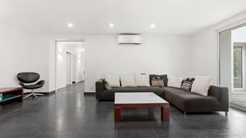 Televisie en een stereo