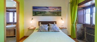 Country House 'Casa Souto De Abajo' with Shared Garden and Wi-Fi