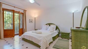 3 slaapkamers, gratis wifi, beddengoed