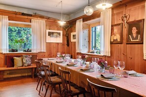 Dining - Room 'Alter Fausthof Lona' with Mountain View, Shared Terrace and Wi-Fi (Fiè allo Sciliar)