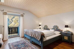 1 bedroom, free WiFi, bed sheets - Room 'Alter Fausthof Lona' with Mountain View, Shared Terrace and Wi-Fi (Fiè allo Sciliar)