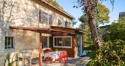 Studio 'Corail' avec Terrasse Privée, Jardin Commun et Wi-Fi