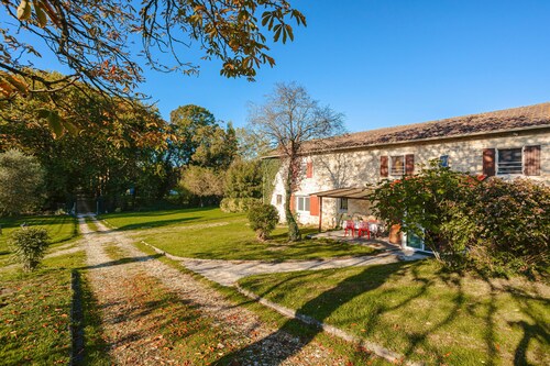 Studio 'Corail' avec Terrasse Privée, Jardin Commun et Wi-Fi