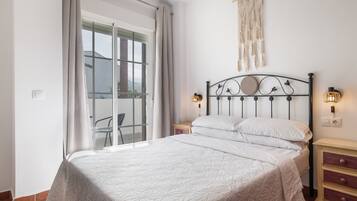 3 sovrum, strykjärn/strykbräda, gratis wi-fi och sängkläder