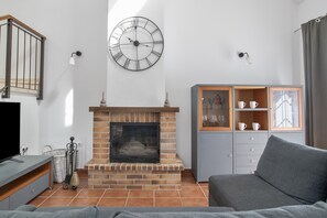 Fernseher, Kamin
