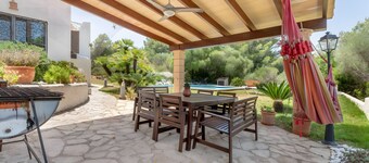 Holiday Home 'Casa Luisa' with Sea View, Private Pool and Wi-Fi