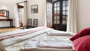 6 chambres, Wi-Fi gratuit, draps fournis