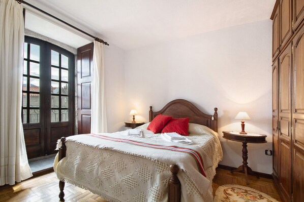 1 chambre, accès au Wi-Fi (inclus), literie fournie