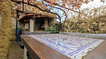 Tina de hidromasaje al aire libre