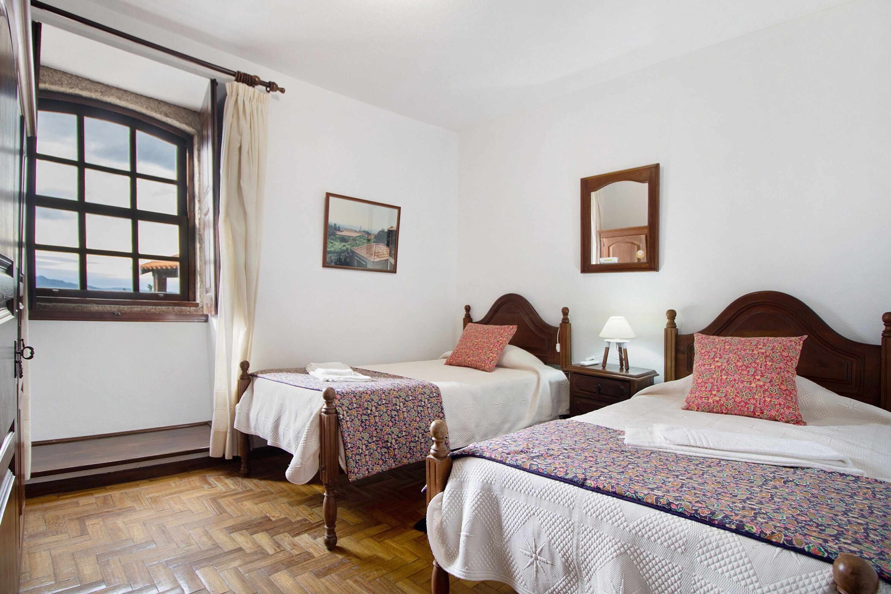 1 chambre, accès au Wi-Fi (inclus), literie fournie