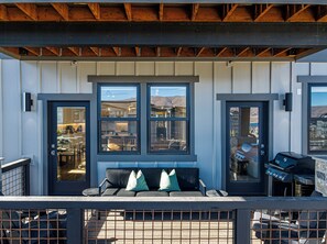 Terrace/patio - Deer Valley East Village | Lake & Lift Access in 5 Min (Heber City)