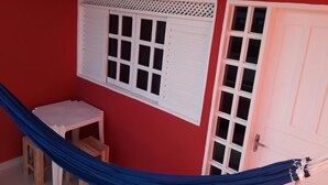 Ảnh chưa phân loại, 2 trong số 32 ảnh, nút