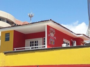 Fachada da propriedade