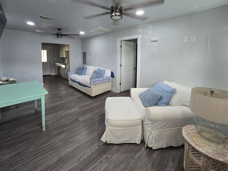 Charming 3-bedroom Cottage In Serene Aransas Pass With Ac, Wifi - Corpus Christi, TX