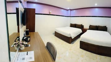 Standard Twin Room, 2 Bedrooms | Desk, free WiFi