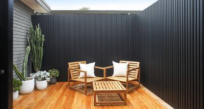 1-Bedroom Apartment - 300m to town