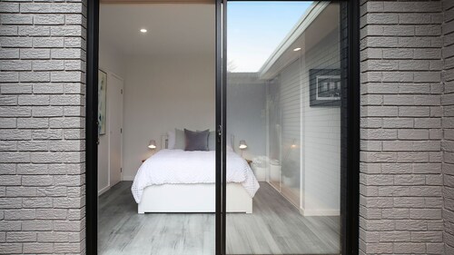 February treat: Book 3 nights, pay for only 2 — your extra night is on us