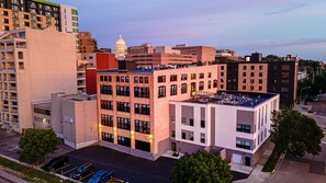 Exterior - One Bedroom King/accessible with views of Lake Monona in the heart of downtown. (Madison)