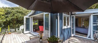 Hillside Hideaway - Our Island