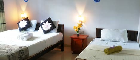 9 habitaciones, escritorio, cuna de viaje y wifi