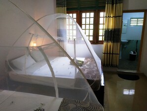 9 chambres, bureau, lit parapluie, Wi-Fi