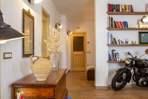 Interior - Villa Campidoglio By MMega (Piane di Falerone)