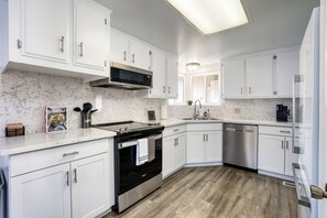 Microwave, oven, stovetop, dishwasher