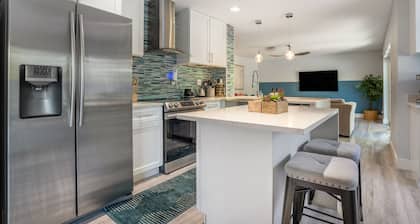 Charming Miami Oasis, 4-bedroom house with Pool and Arcade