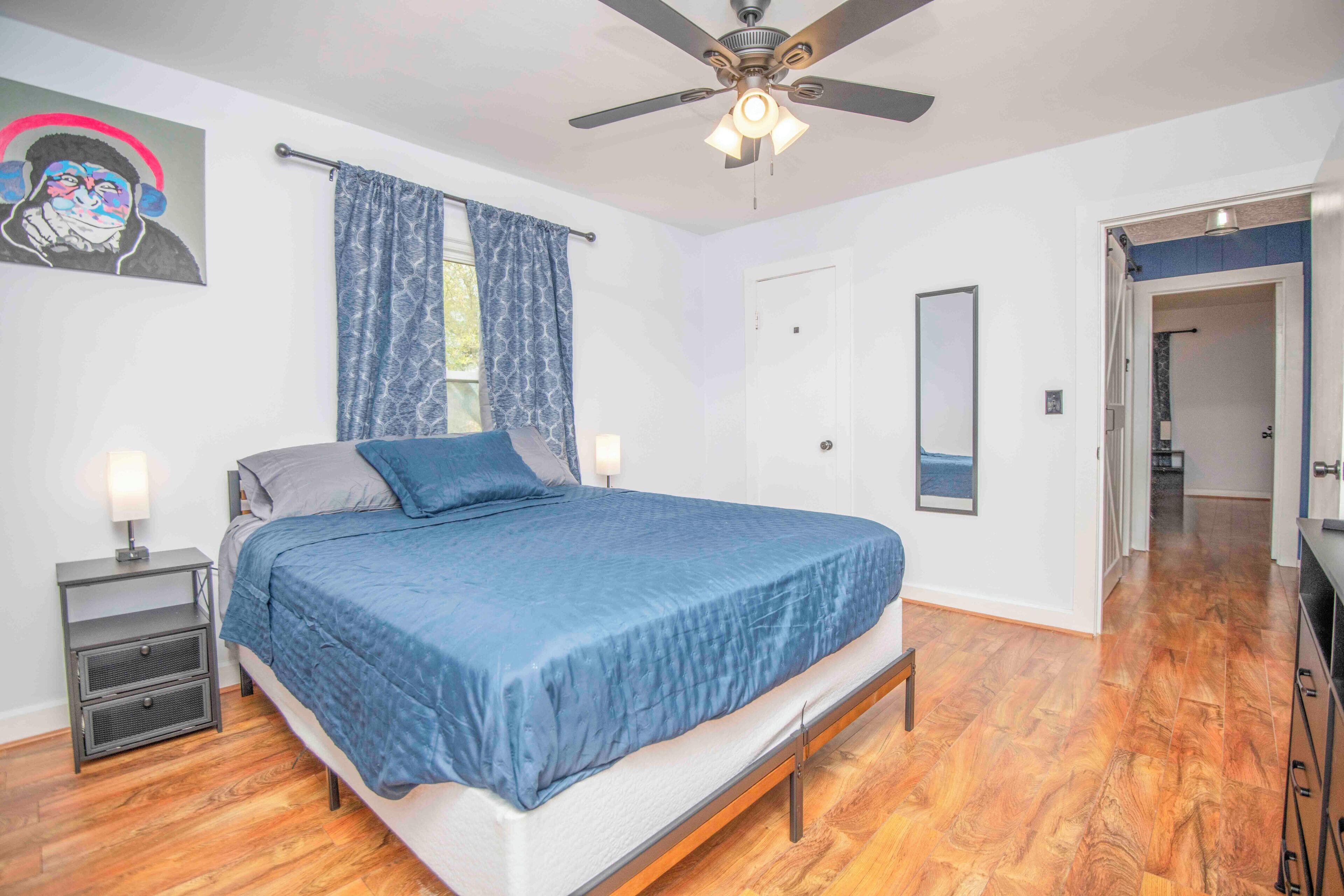 2 多间卧室、熨斗/熨衣板、免费 WiFi、床单