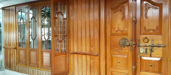 Charming 4-AC-bedroom townhome with WiFi in enchanting Angamaly near airport