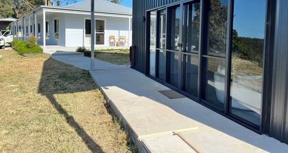 Mountainbikers Retreat!
Elbyville backs right onto Kiwarrack MTB trails.