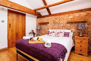 4 Schlafzimmer, Bügeleisen/Bügelbrett, WLAN, Bettwäsche