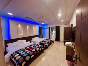 Bureau, chambres insonorisées, Wi-Fi gratuit