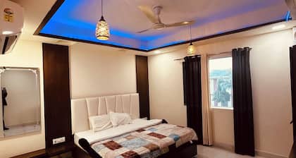 Taj Castle Homestay