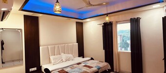 Taj Castle Homestay