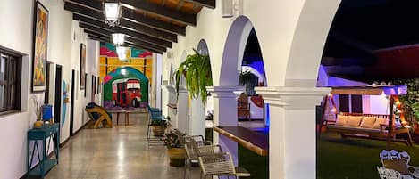 43-inch Smart TV with digital channels, Netflix, streaming services