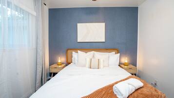 4 slaapkamers, een strijkplank/strijkijzer, reisbedje, wifi