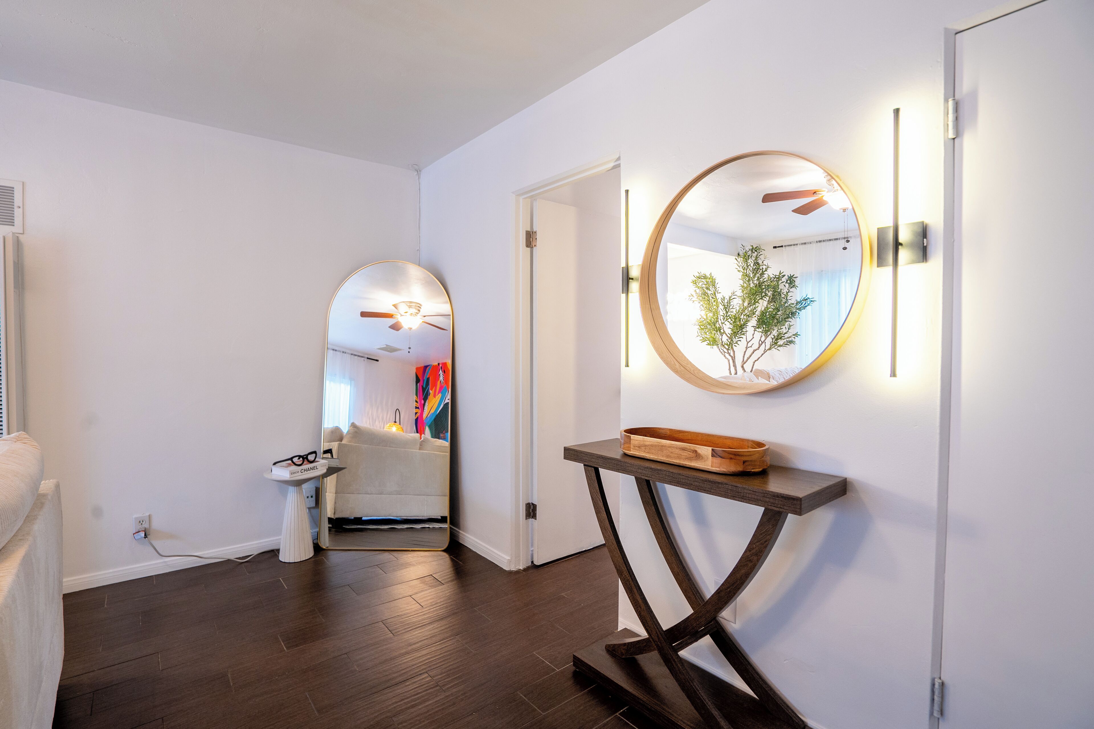 Charming 4-bedroom Pet-friendly House Centrally Located In West Palmdale. - 펌데일