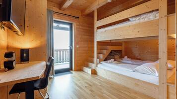 5 bedrooms, internet