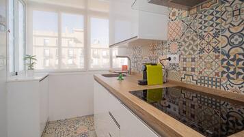 Køleskab, mikrobølgeovn, ovn, opvaskemaskine