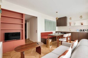TV - Duplex for 6pax with cinema room (Paris)