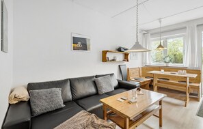 TV - Gorgeous apartment in Svaneke with WiFi (Svaneke)