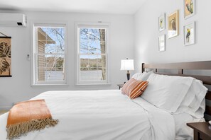 4 Schlafzimmer, Bügeleisen/Bügelbrett, kostenloses WLAN, Bettwäsche