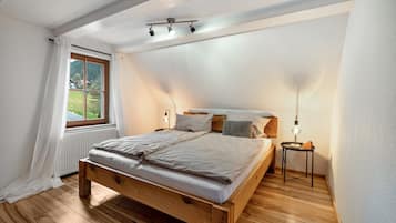 2 camere, ferro/asse da stiro, Wi-Fi gratuito, lenzuola