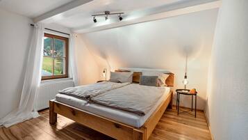 2 Schlafzimmer, Bügeleisen/Bügelbrett, kostenloses WLAN, Bettwäsche