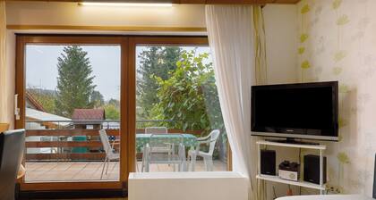 Ferienwohnung Bender" mit Gemeinschaftsgarten, Balkon und Wi-Fi