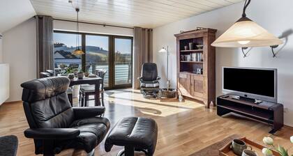 Appartement 'Vista-Homert' avec vue sur la montagne, balcon et Wi-Fi