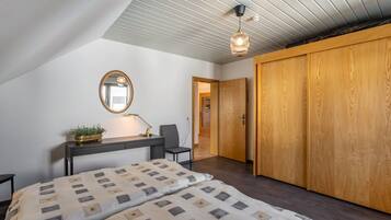 2 chambres, fer et planche Ă repasser, Wi-Fi gratuit, draps fournis