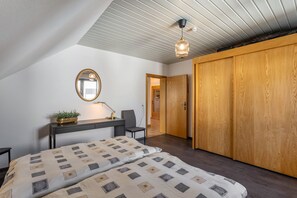 2 Schlafzimmer, Bügeleisen/Bügelbrett, kostenloses WLAN, Bettwäsche